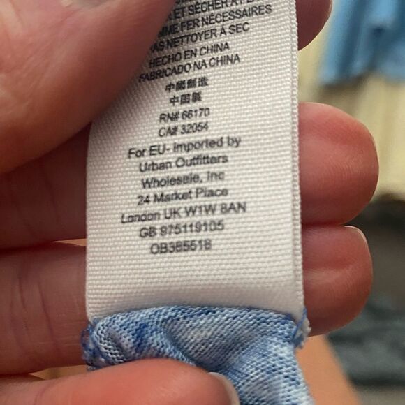 Free People Abracadabra Cold Shoulder Floral V-Neck Top Indigo Combo - Size: S - Picture 3 of 16